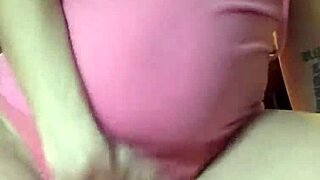 Clit rubbing escalates to wet golden shower for a trembling climax