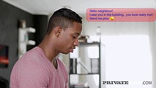 嘿，性感邻居安妮塔·贝里尼操大黑鸡巴！- PrivateBlack