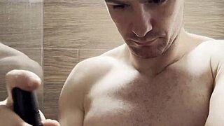 Trimming Sweaty Armpits After Gym Workout!