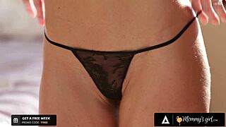 Horny Milf India Summer Facefucks Her Hot Stepdaughter