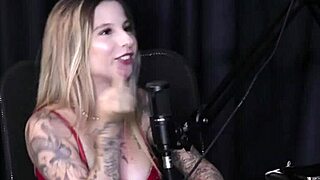 试过换妻来发现身体欲望吗？和巴西熟女一起