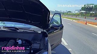 亚洲小可爱Lina Nakamura在公共场合与大黑鸡巴技工John Coffee无套性交！