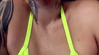 i train in thong at gym in copacabana almost expelled got so horny wet pussy