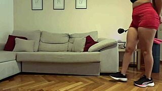 Ella wanted to fuck her personal trainer and recorded it secretly 😏