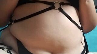 dyin’ to get my fat ass pounded hard... help me out!