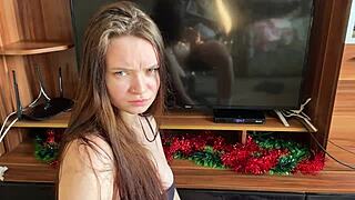 Hey, stepsister, did housework, now help with my hard dick?