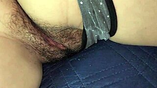 asi de facil quitarle los pantys a mi cuñada