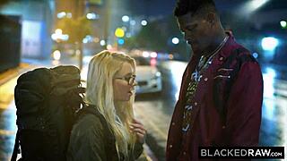 金发少女18+骑乘大黑鸡巴 😍