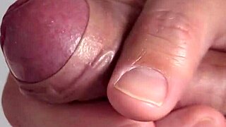Watch this close-up solo masturbation session?