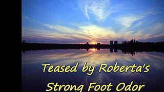 Italfetish's dirty feet fetish: Roberta's strong foot odor dominates