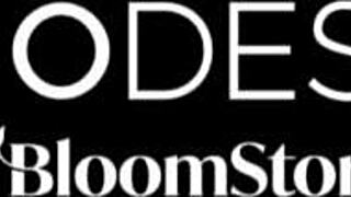 i finger you in public... exhibitionist girlfriend real sex amateur couple sensual.