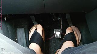 nylon feet with separators in car