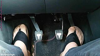 nylon feet with separators in car