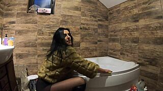 Steamy MILF Calla soaks in bathtub, relaxed in pantyhose