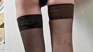 Elza kom deepthroats cock in pigtails