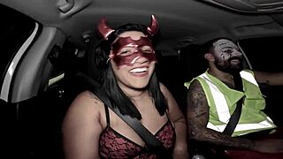 Ela Voltou da Festa de Halloween Toda Arrombadinha e Gozadinha 😏