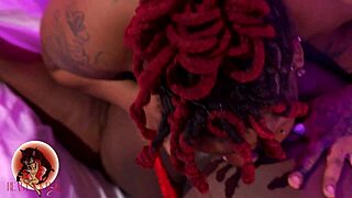 Do you like girls that like girls? Itskittylove vs Ayosqueak