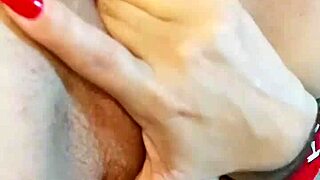 Kaitsaumeth hot rich and juicy at night.