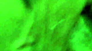 novinha de 18 anos masturbating and cumming hard 😈