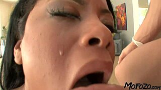 Petite Riley Reynolds tries big cock first time