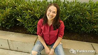 cute lilith masturbating in the bathroom 😍