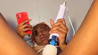 Late night solo orgasm with wet pussy lips and tight ass.