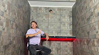 I Fucked The Cute Waitress Hard In Bucaramanga Restaurant 😏