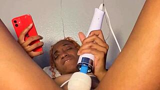 Late night solo orgasm with wet pussy lips and tight ass.