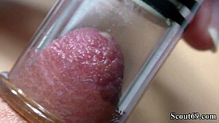 Deutsche schwangere teen masturbiert mit milch titten, curious yet?