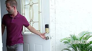 Hijab Milf Seeks Sex Tips To Satisfy Her Husband’s Desires.