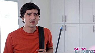 Watch Full Video Of 18-Year-Old Teen Getting Fucked On Xred