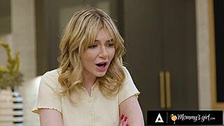 Petite Demi Hawks Caught Chloe Surreal Fucking Stepmom Serene Siren!