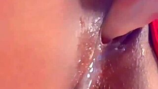 i lick my pussy and masturbate until i cum