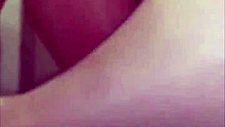 Hey, check my curvy body!