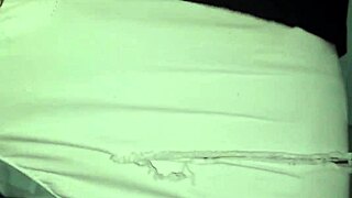 性感变态T恤上猛烈颜射