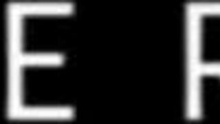 arriva con fuerte sborrata en t-shirt sexy y perverso