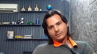 Watch me masturbate outdoors, do you like it?