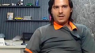 Watch me masturbate outdoors, do you like it?