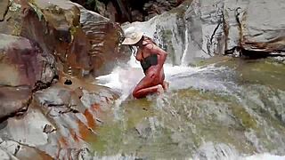 Emotional Fucking With A Stranger Latina In Passionate Encounter