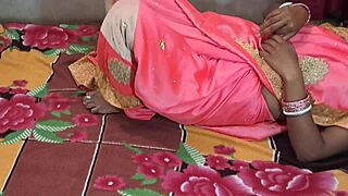 Horny Indian Wife in Sari Seduces Devar?