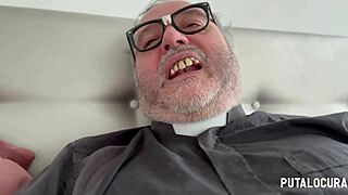 lia ponce feels the intense punishment and fucking from father damian in cosplay