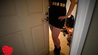 Big boobed Siri bangs tiny 18+ lesbian Sinn Sage