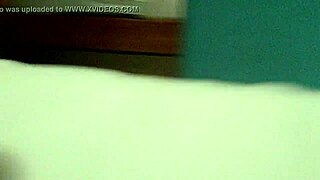 Follando rico en cuatro doggystyle