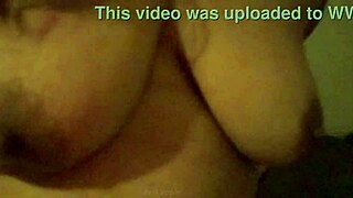 Delhi girlfriend's leaked video with her friend, indian couple having fun