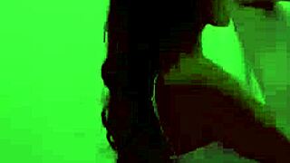 I'm so thrilled joining this wild family threesome!