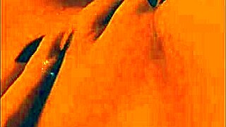 loira gostosa showing off her big tits and ass in a casual setting