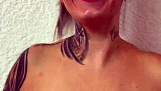 Slutty Whore Offers Pix Or Mysterious Blowjob On Street