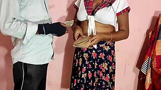 Desi Chubby Bhabhi Screwed by Boss in Hotel Room