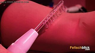 Im Zeitalter Der Unschuld: A Tale Of Innocence And Discovery In A Fetish World