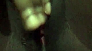 black amateur masturbates her wet pussy solo